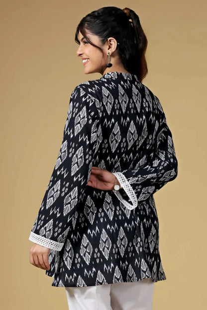 Ikat Kurti