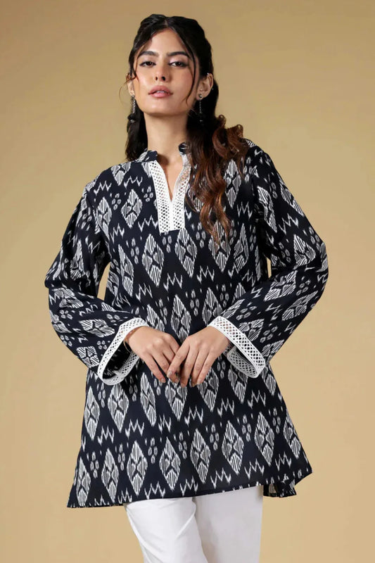 Ikat Kurti
