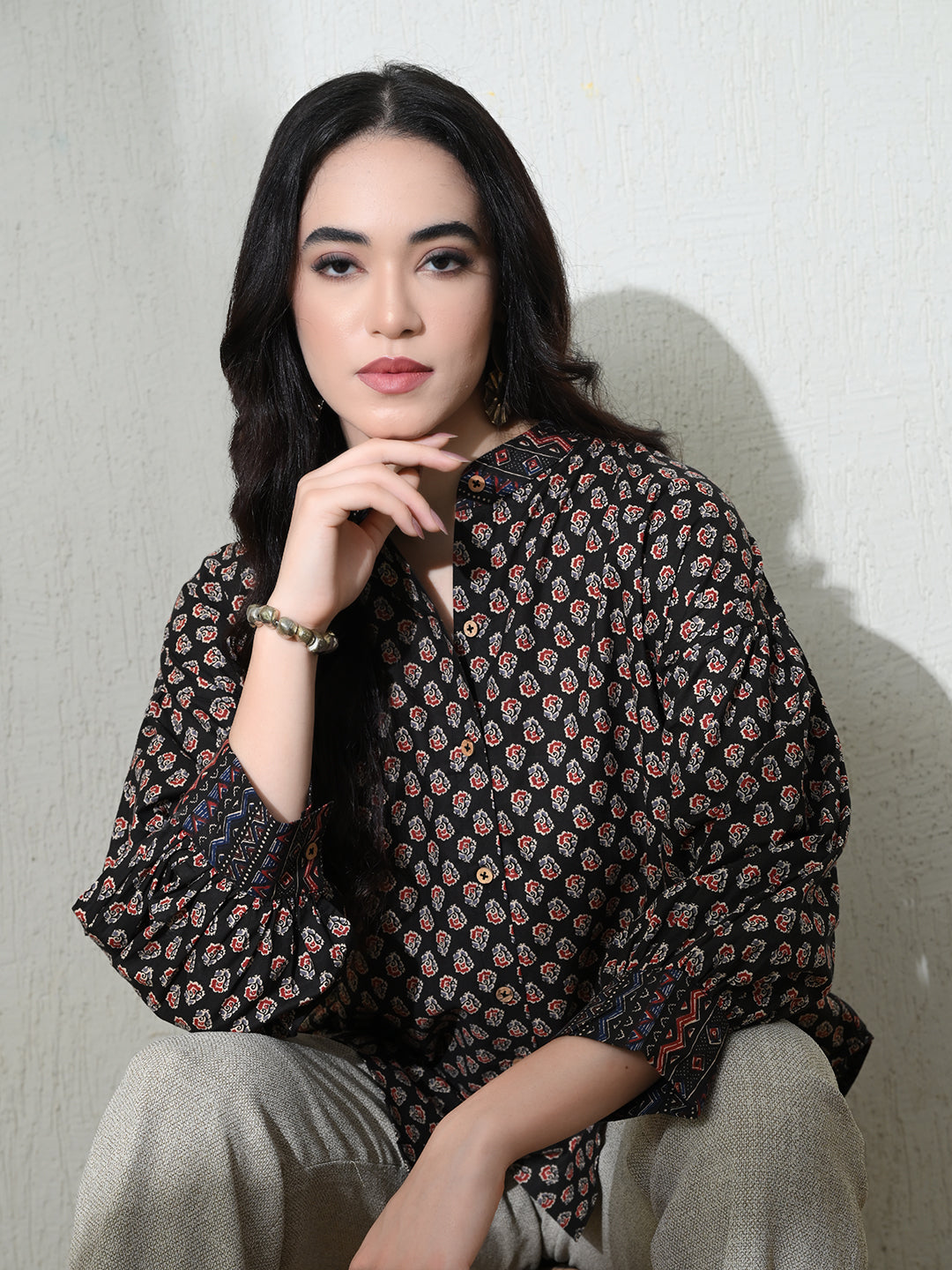 Syahi Black Shirt