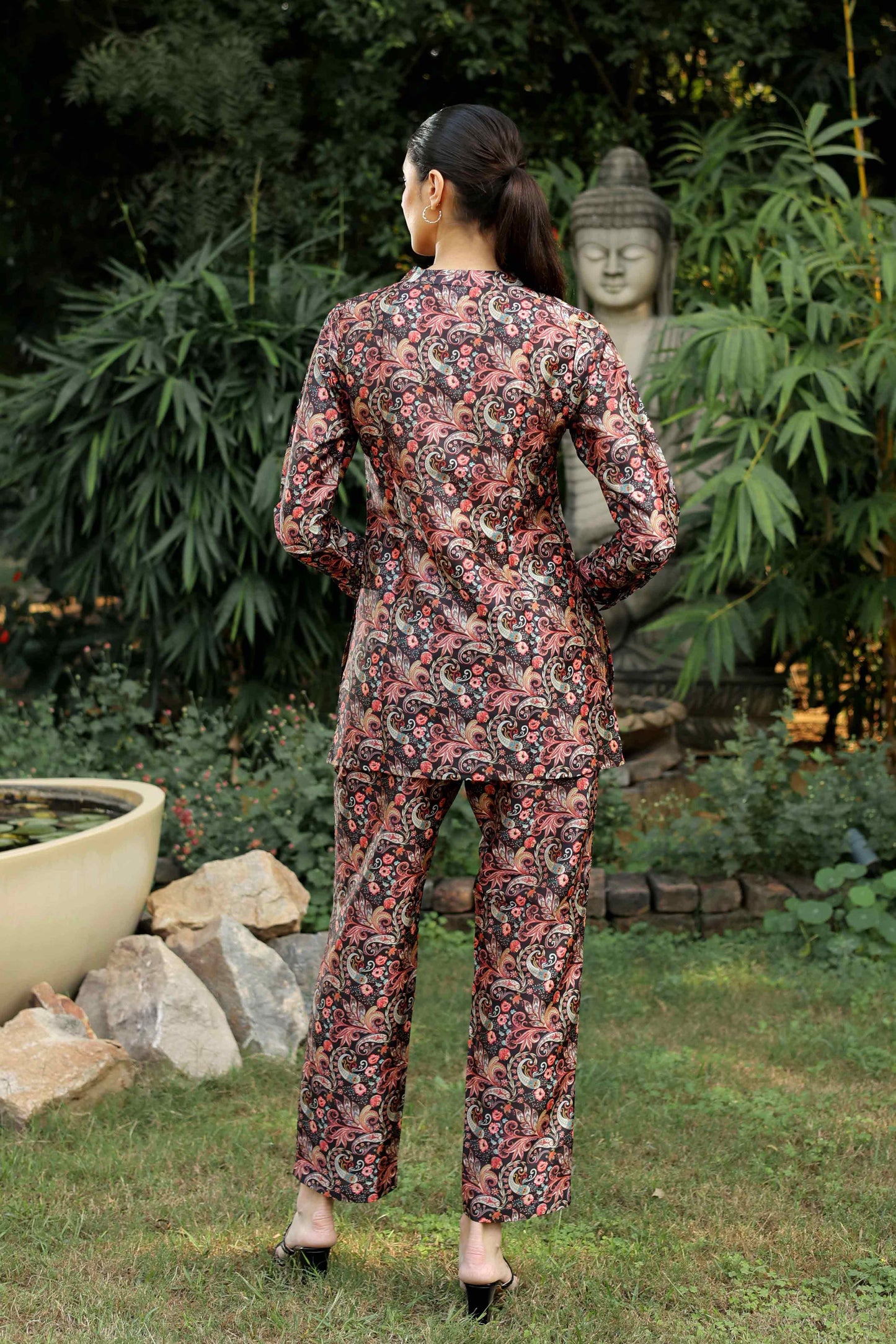 Muted Paisley Charm 2-Piece Set